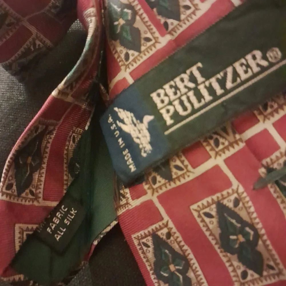 NWT Bert Pulitzer All Silk Tie Made in the USA